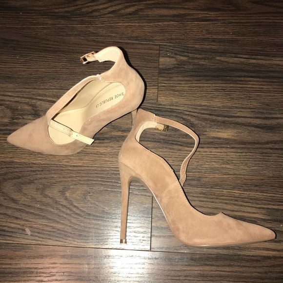 ASOS Shoes - Pointed Nude Heels